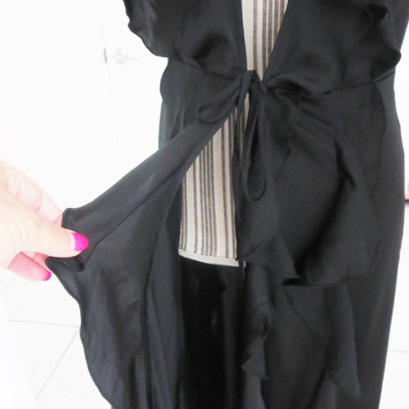 Victoria's Secret Black Ruffle Robe - Picture 11 of 14